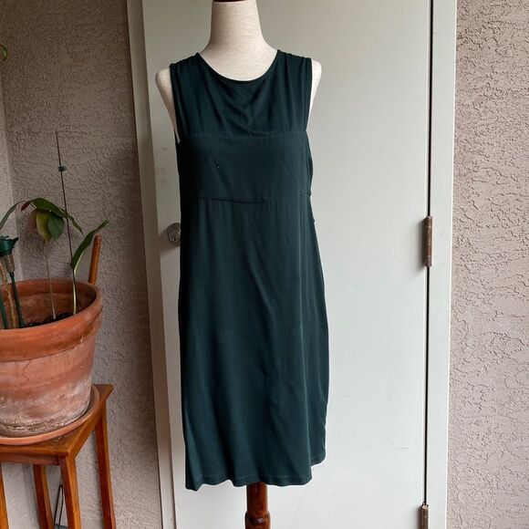 Green dress by F21 - Picture 6 of 11